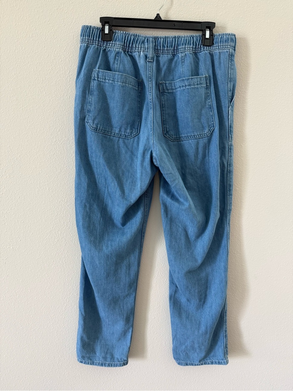 GAP Women High-Rise Light Blue Denim Jeans with Functional Drawstring medium - Picture 3 of 4